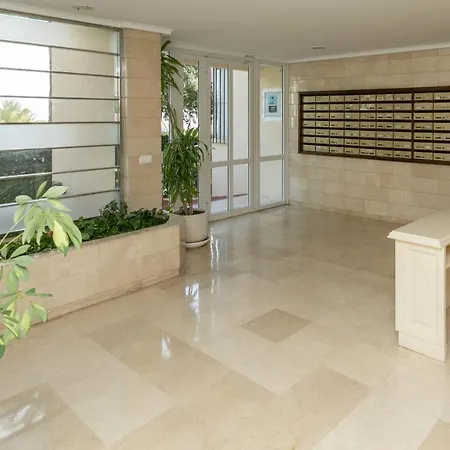 Lägenhet 2 Dormitorios Junto Al Puerto De Estepona